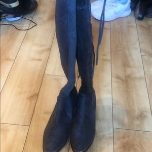 Over the knee tie back grey booties